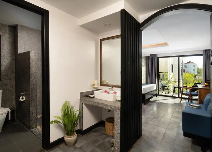Hotel Nation By The Community Siem Reap